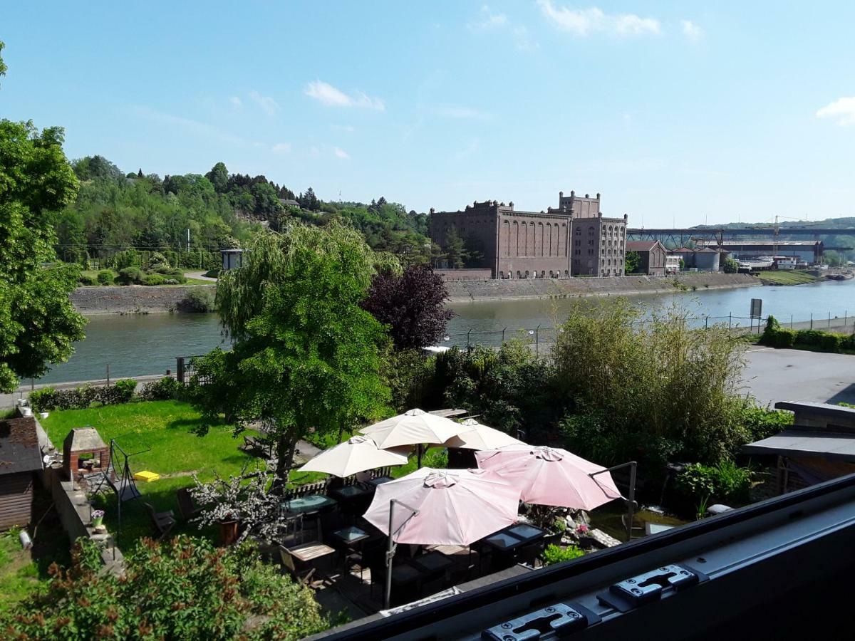 Le Jardin Du Bord De Meuse Bed & Breakfast Namur Exterior photo