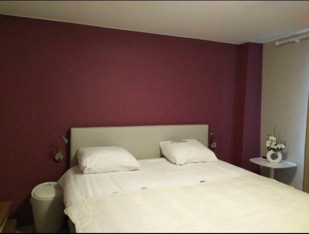 Le Jardin Du Bord De Meuse Bed & Breakfast Namur Exterior photo